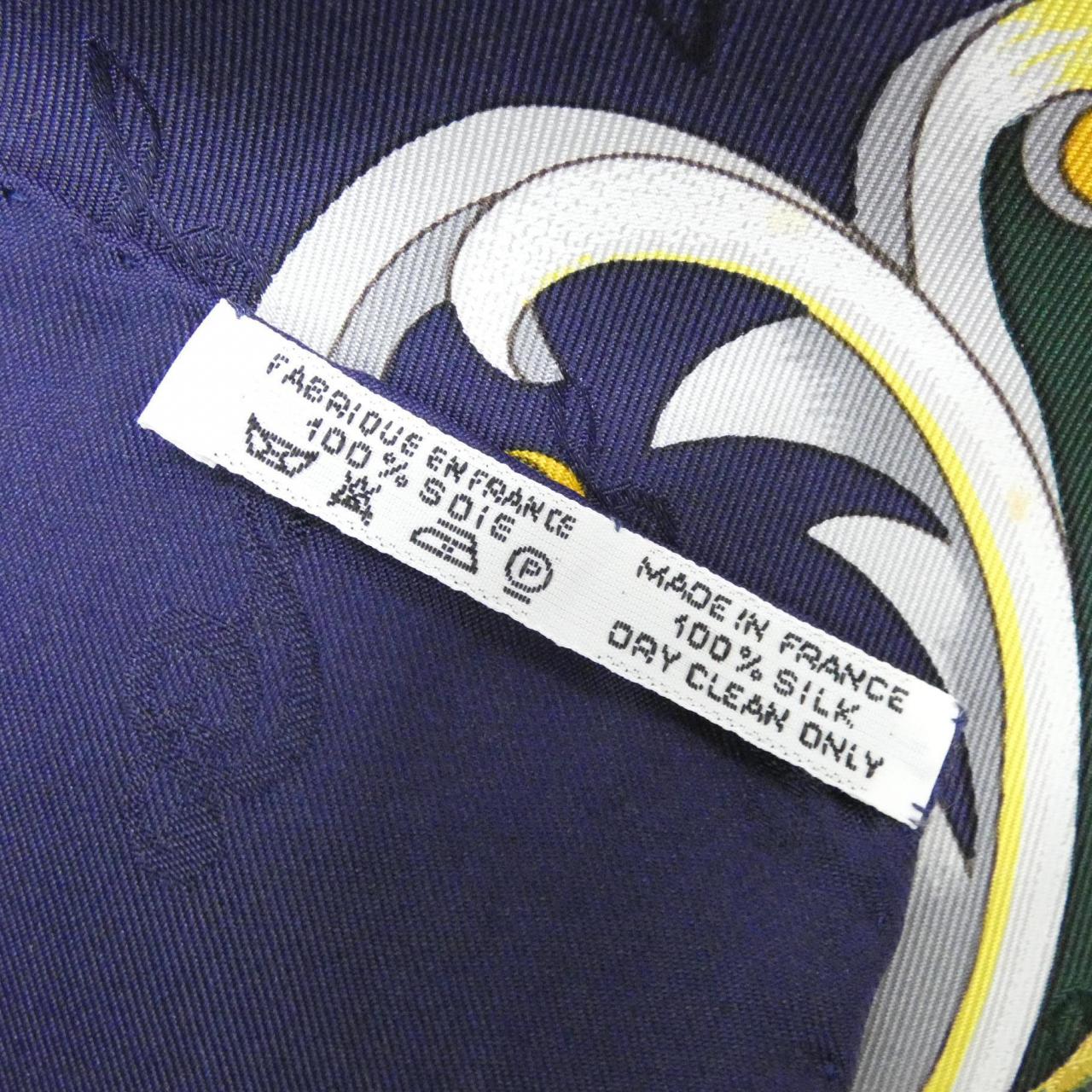 エルメス ORGAUPHONE ET AUTRES MECA NIQUES カレ スカーフ