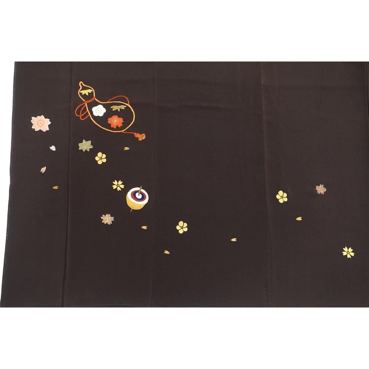 Homongi crepe gold Yuzen embroidery applique