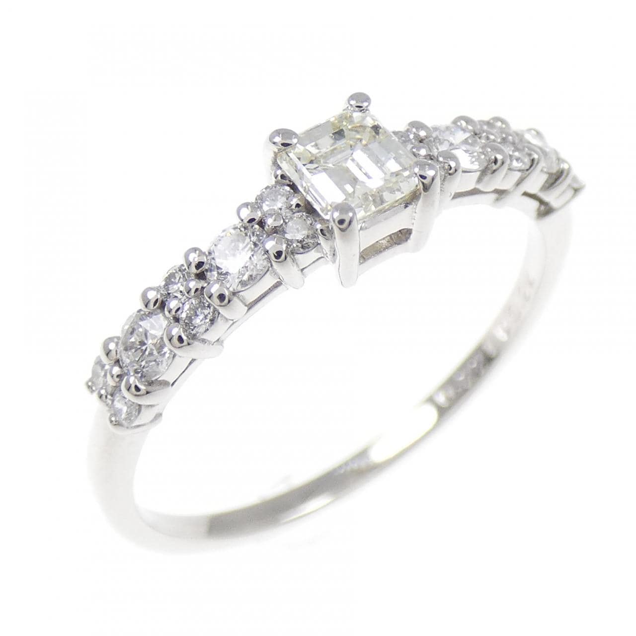 PT900 ダイヤモンド リング 0.221CT