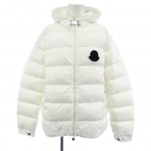 モンクレール MONCLER ダウンジャケット
