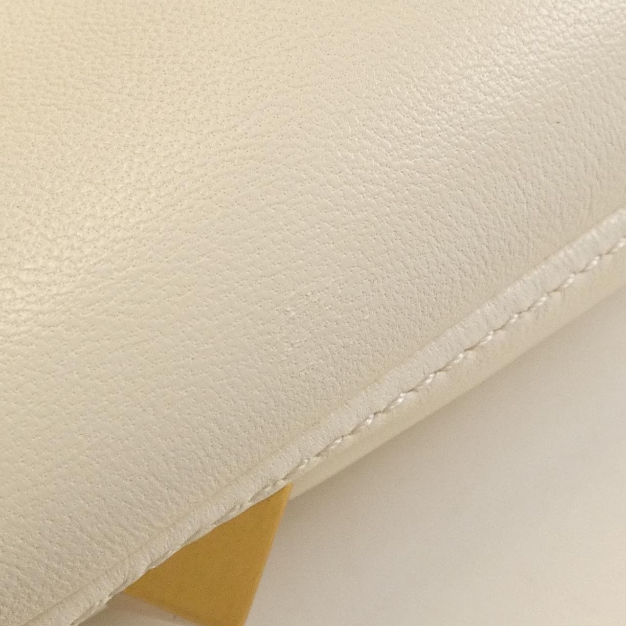 ヴァレンティノガラヴァーニ XW2B0K26VNL ショルダーバッグ