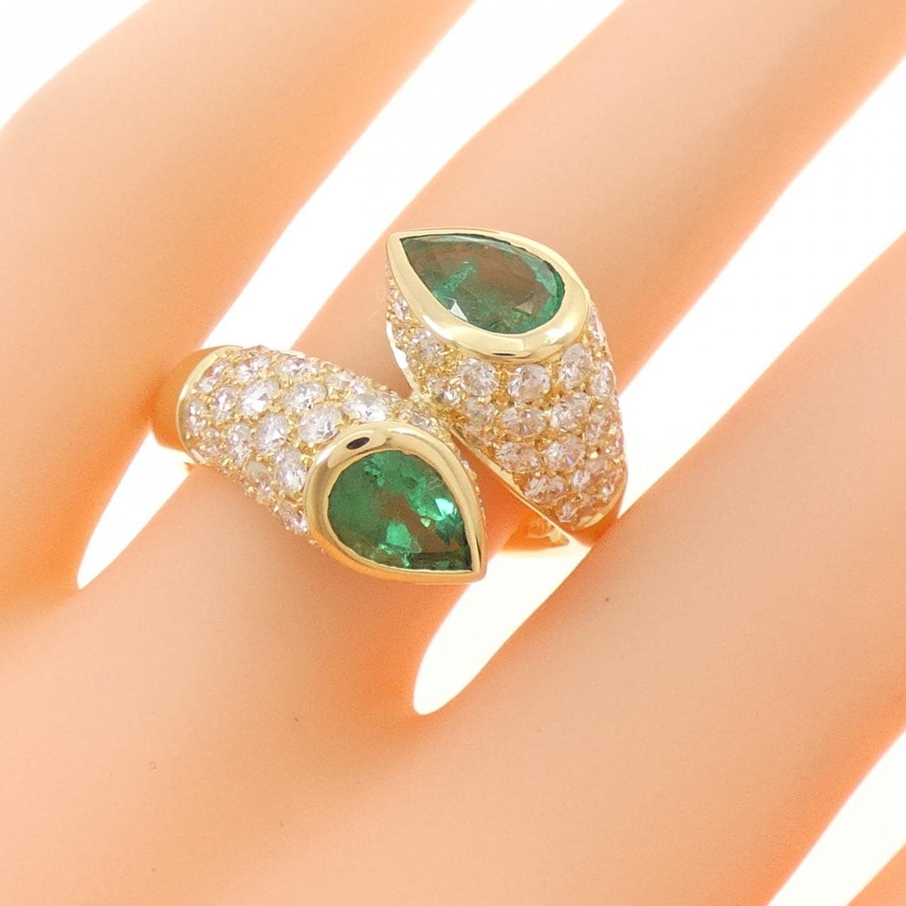 750YG エメラルド リング