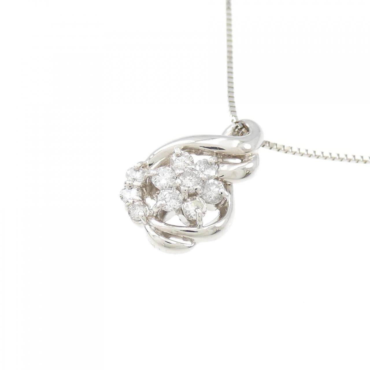 PT Flower Diamond Necklace 0.32CT