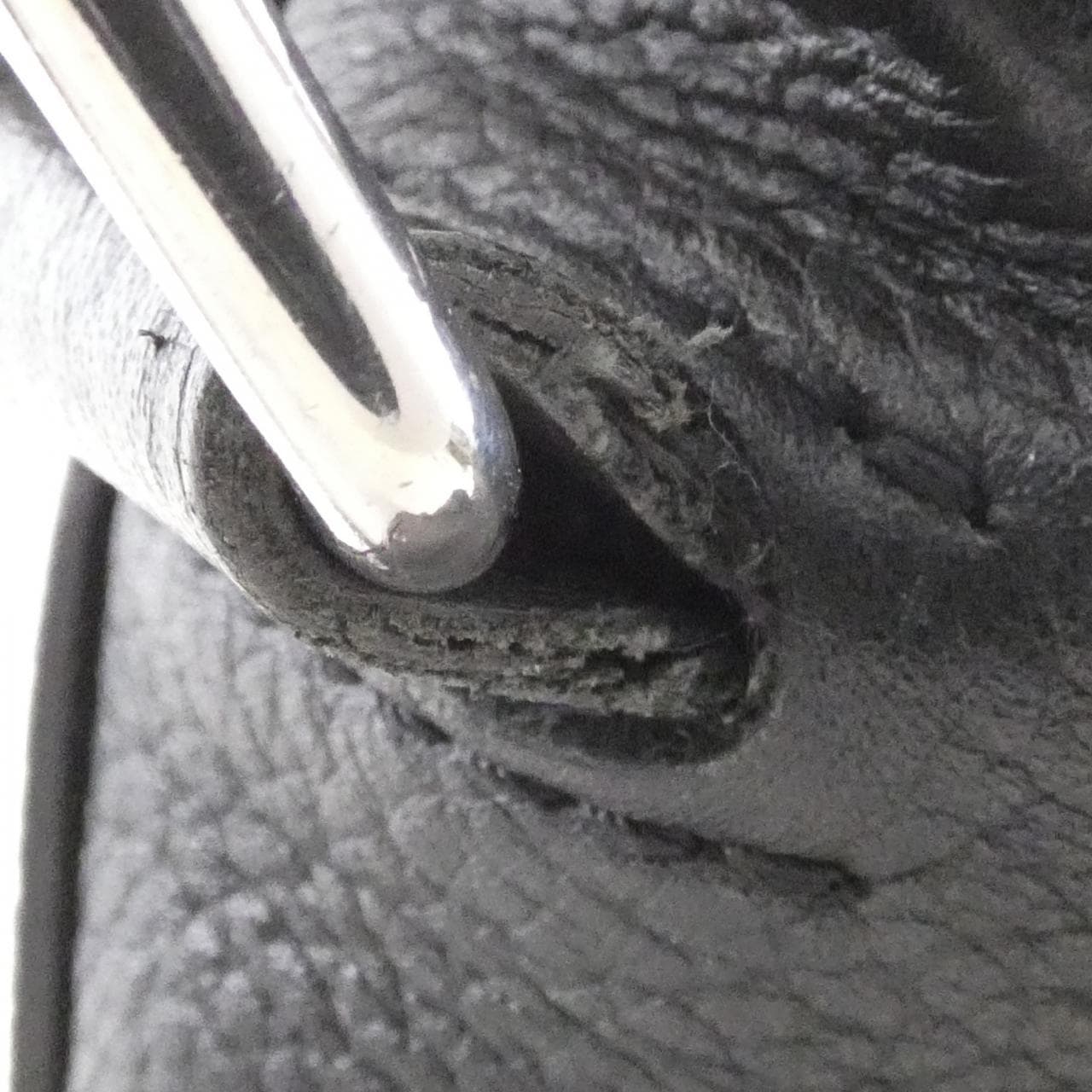 ルイヴィトン トリヨン アルマンド メッセンジャー PM M53491 ショルダーバッグ