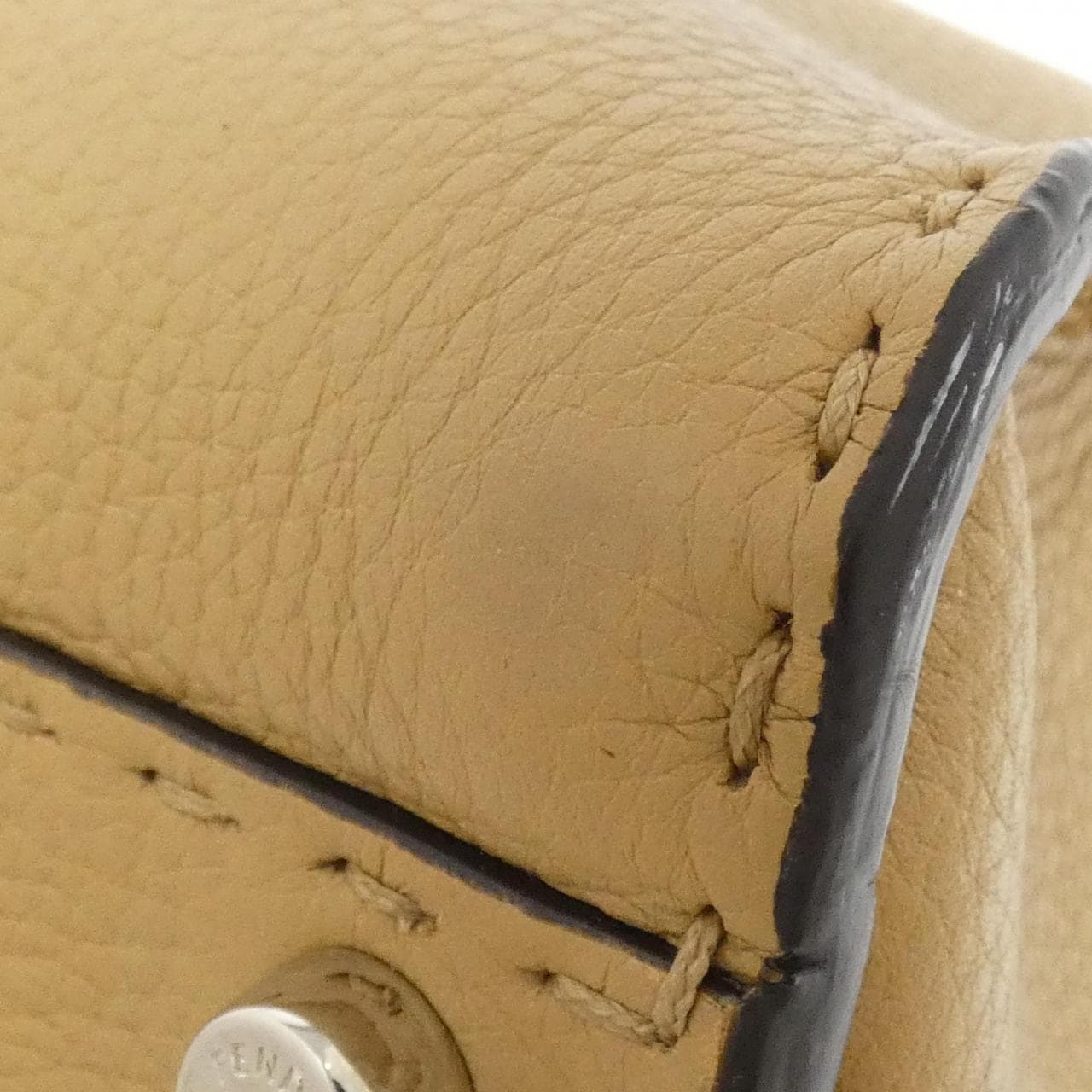 FENDI SELLERIA Peekaboo 8BN290 A6CV 包