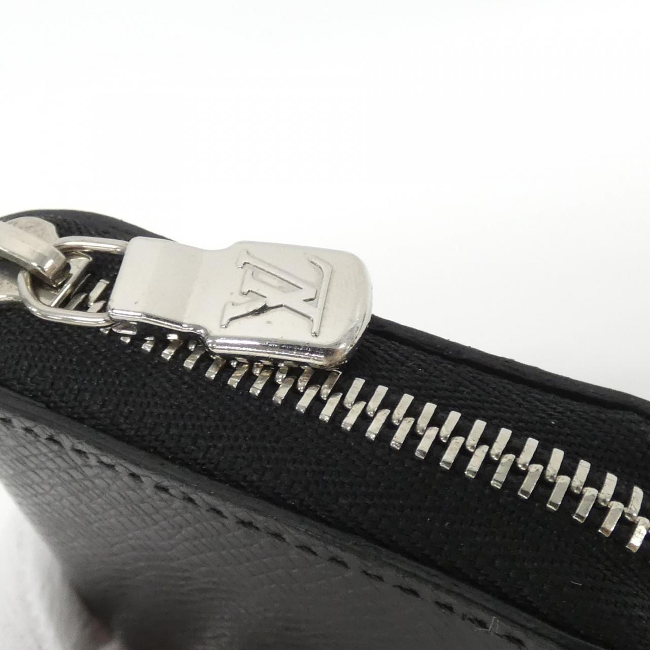 ルイヴィトン タイガ ジッピー コインパース M30511 コインケース