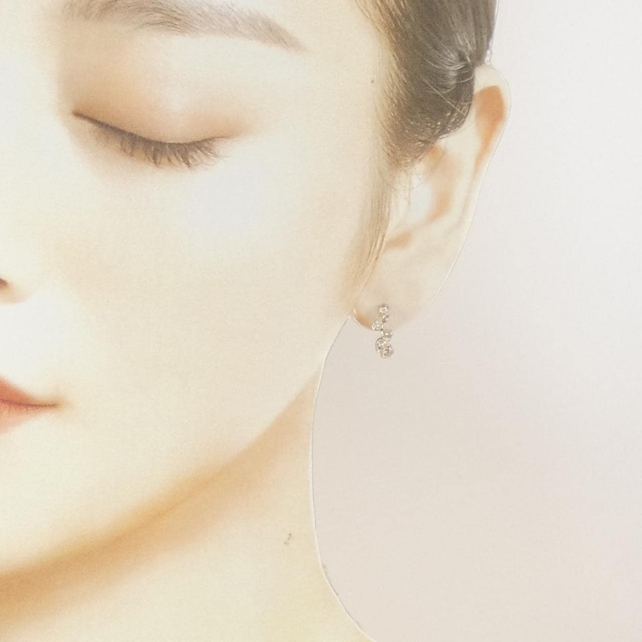 カシケイ ベゼル ピアス 0.50CT