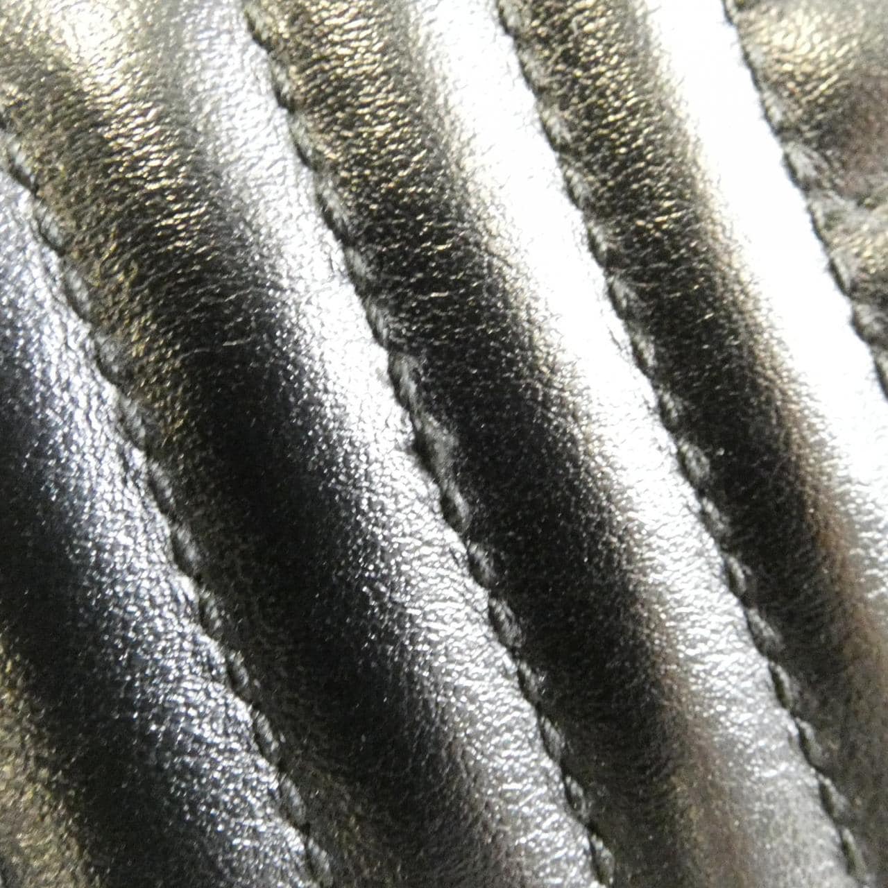 プラダ 1BH083 ショルダーバッグ