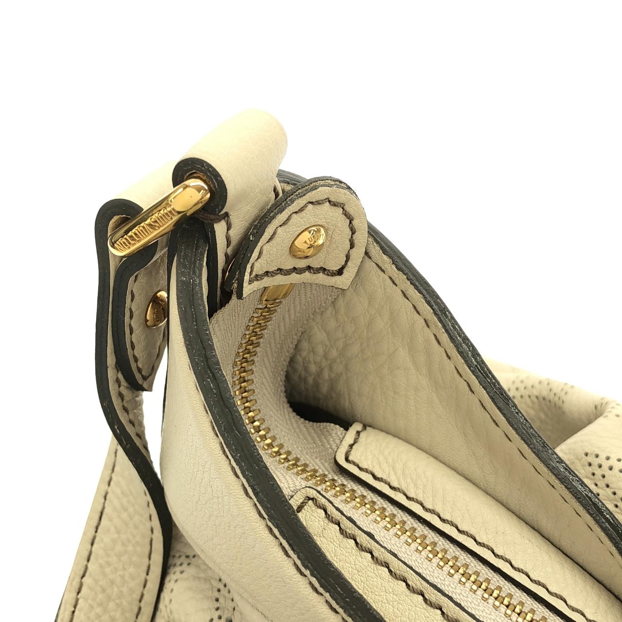 ルイヴィトン マヒナ XS M95974 ショルダーバッグ