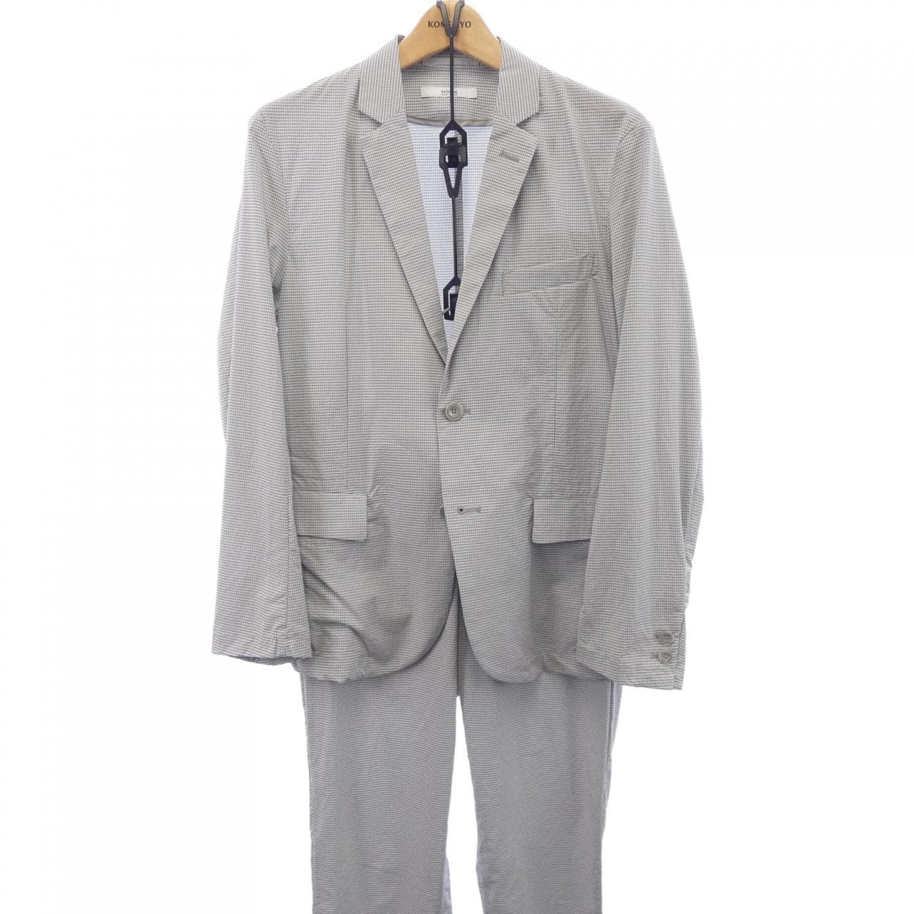 レリューム relume スーツ