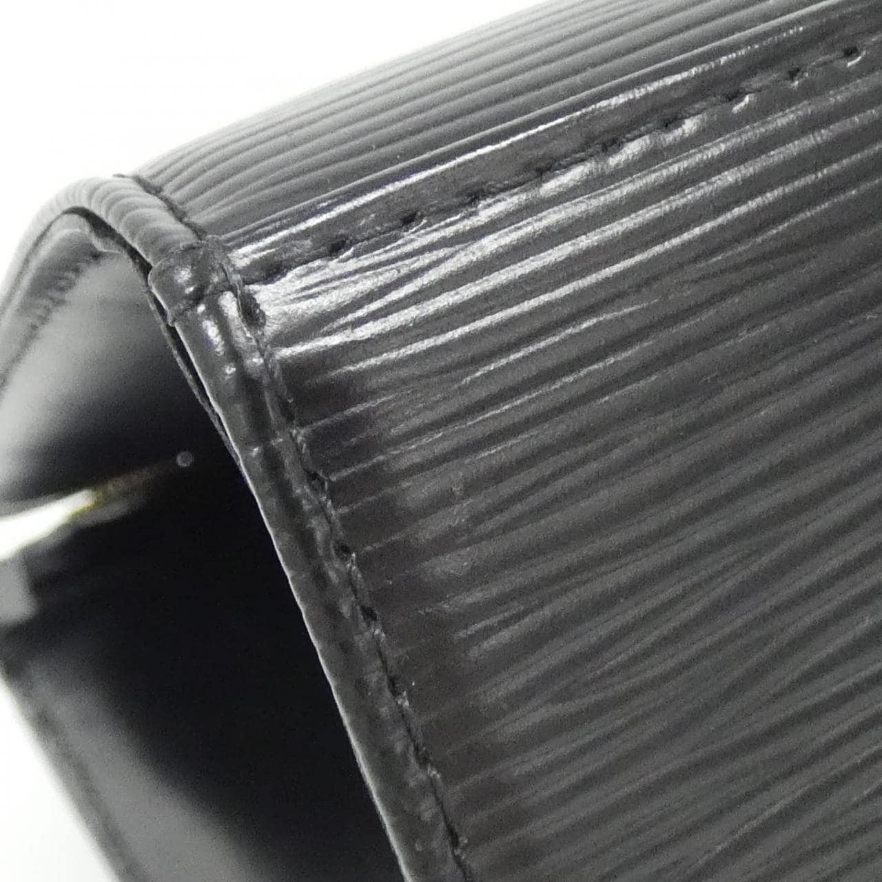 ルイヴィトン エピ クロワゼット PM M52492 ショルダーバッグ