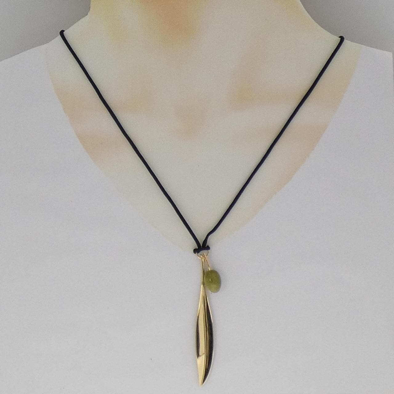 エルメス サーペンティン ネックレス