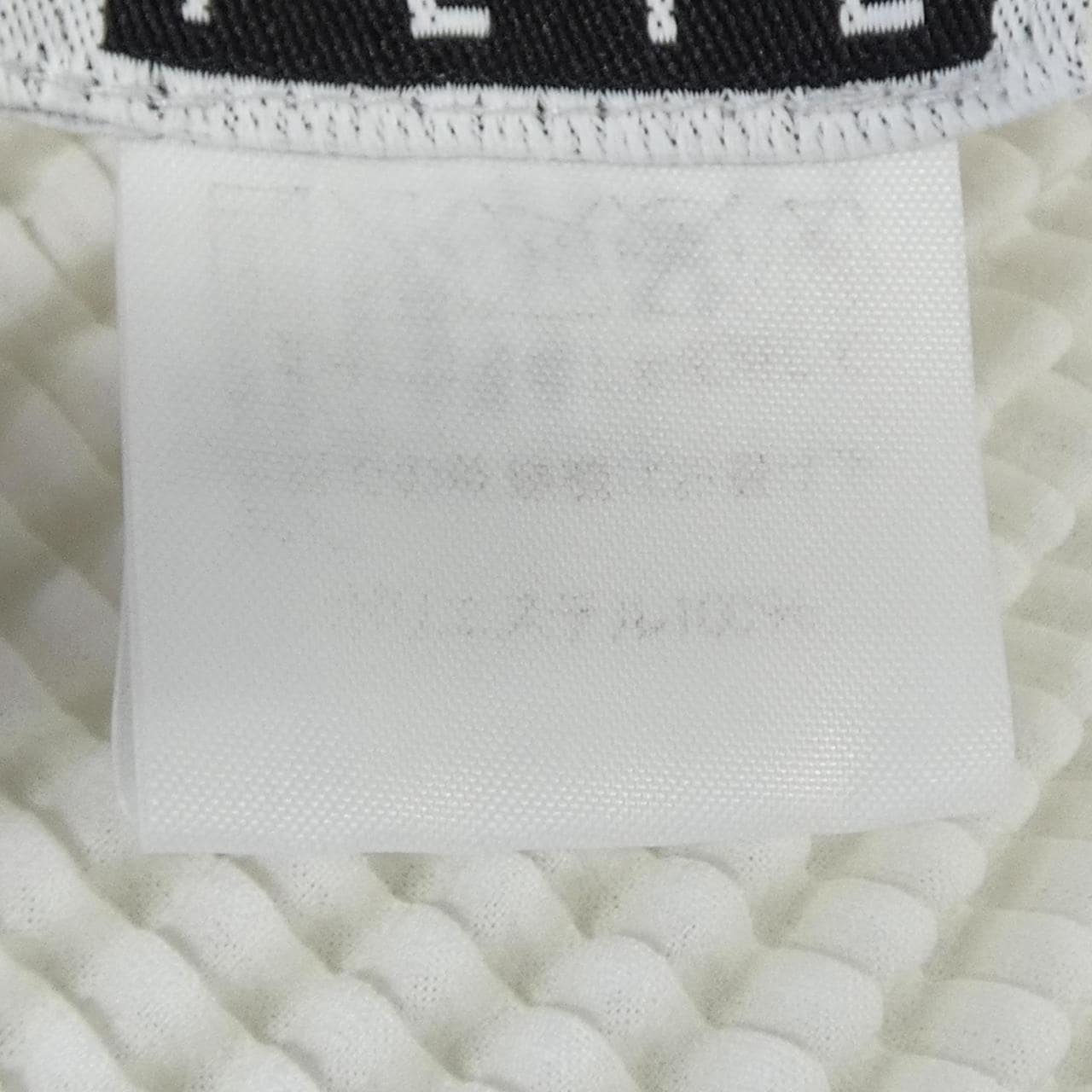 イッセイミヤケ ISSEY MIYAKE IF54FJ754 トップス