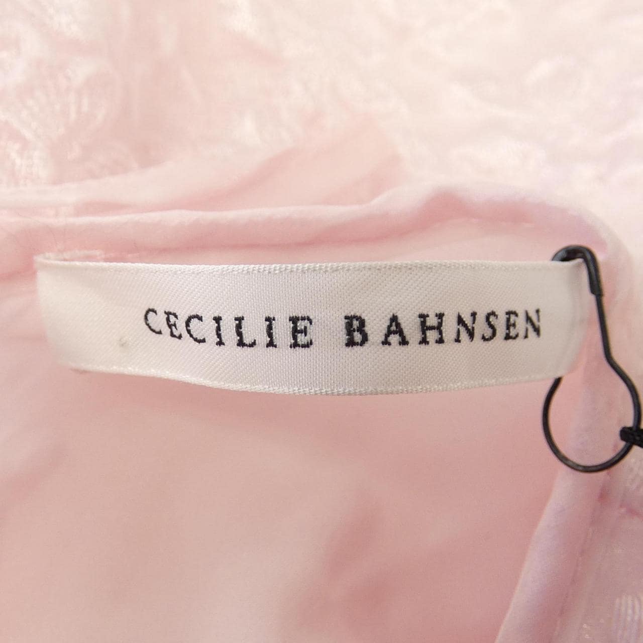 CECILIE BAHNSEN班森 海賊王