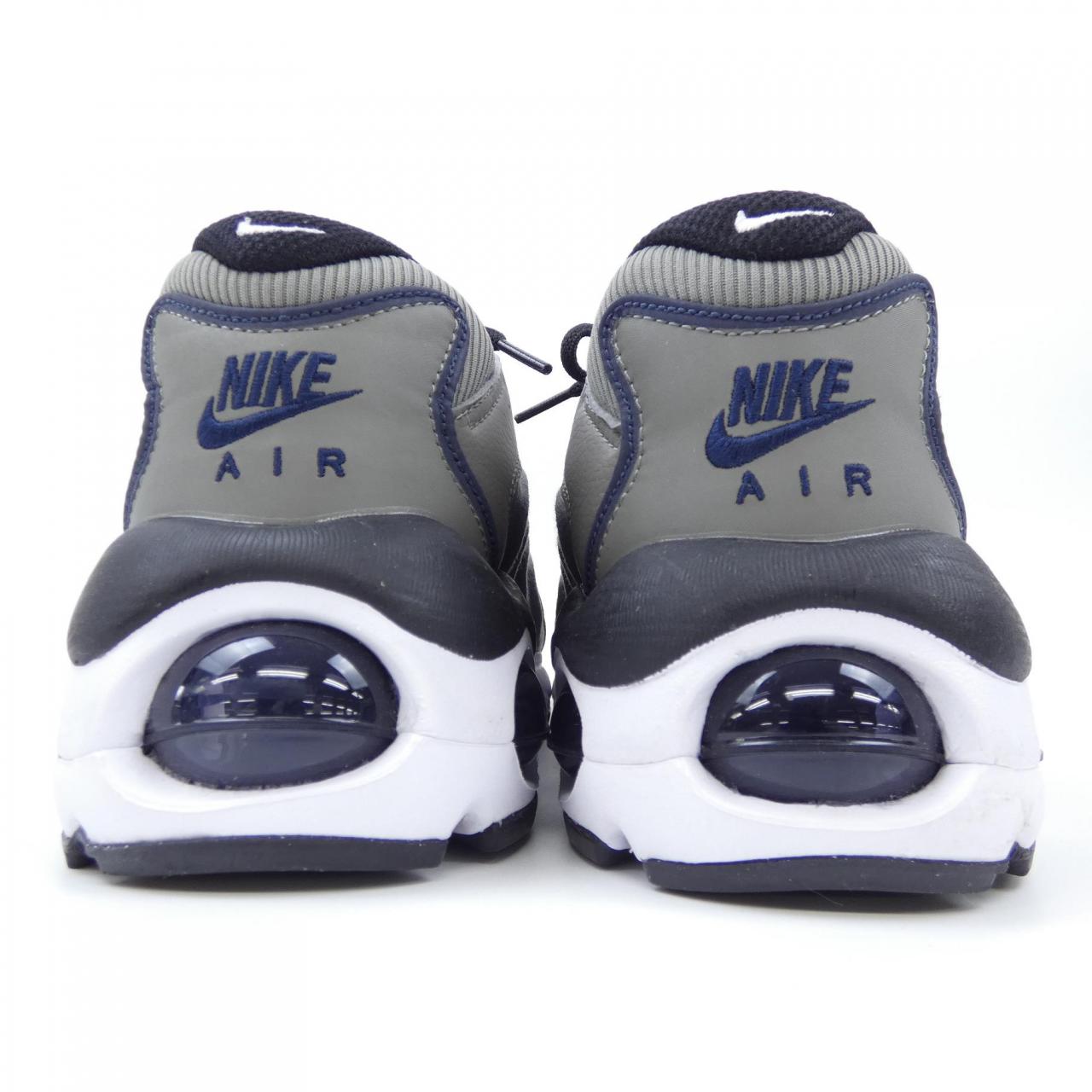 ナイキ NIKE スニーカー