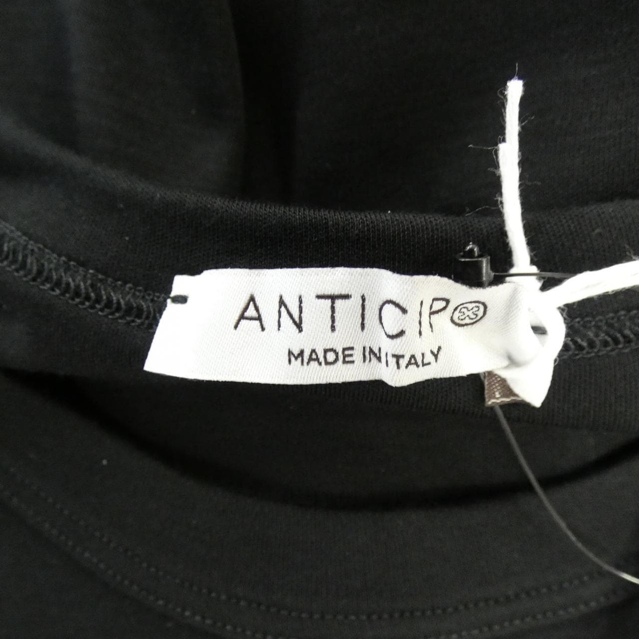 アンティーチポ ANTICIPO Tシャツ