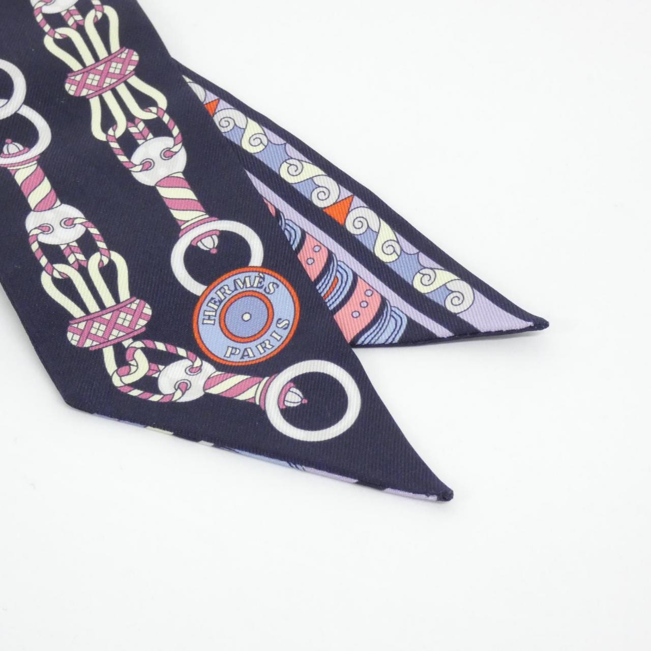 エルメス HARNAIS EN ROSACE ツイリー 063853S スカーフ