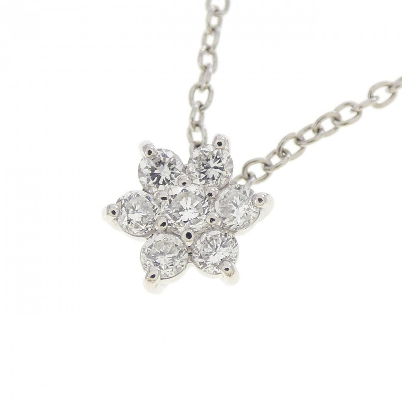 PT900/PT850 フラワー ダイヤモンド ネックレス 0.30CT