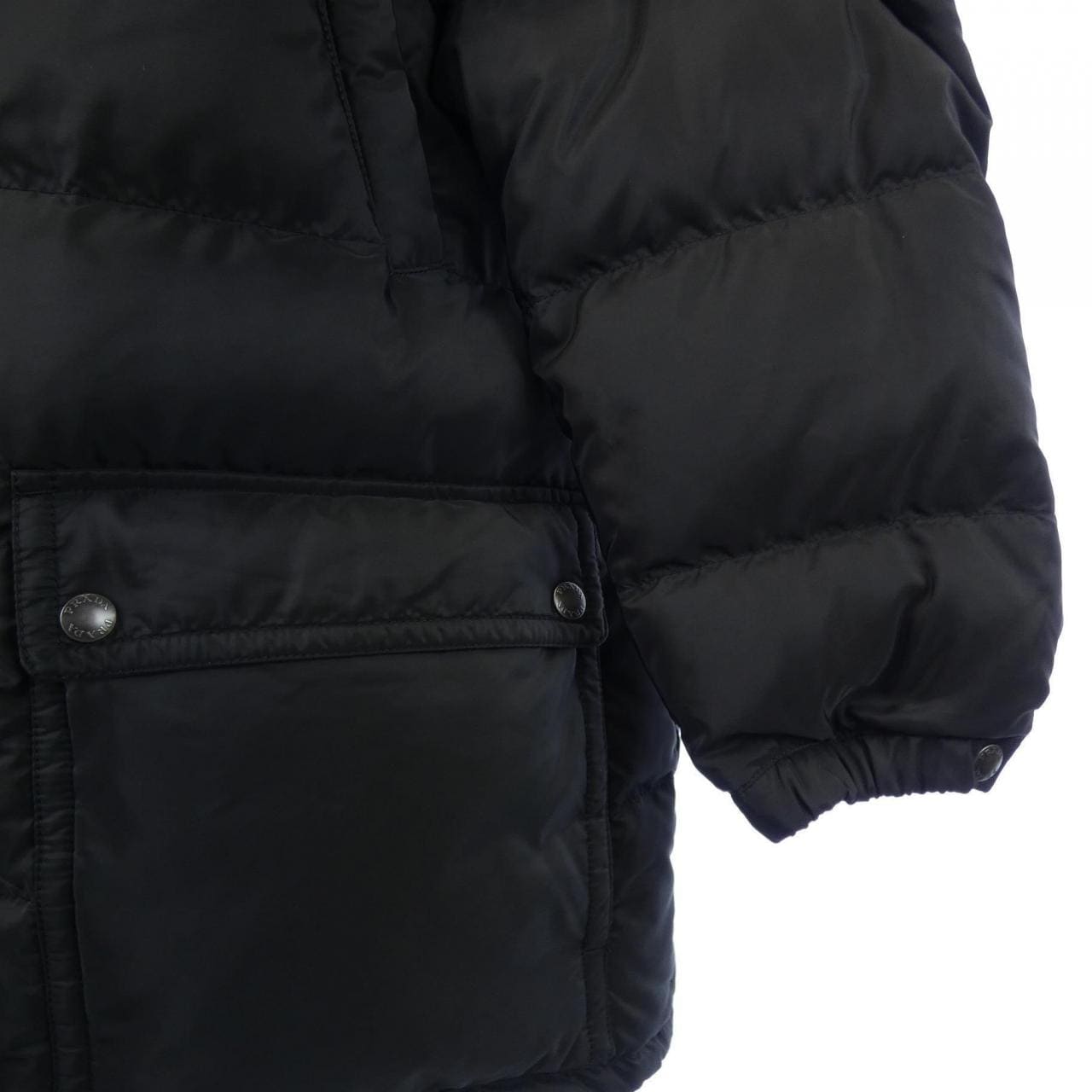 プラダ PRADA トライアングルロゴ SGH589 R142 1060 ダウンジャケット