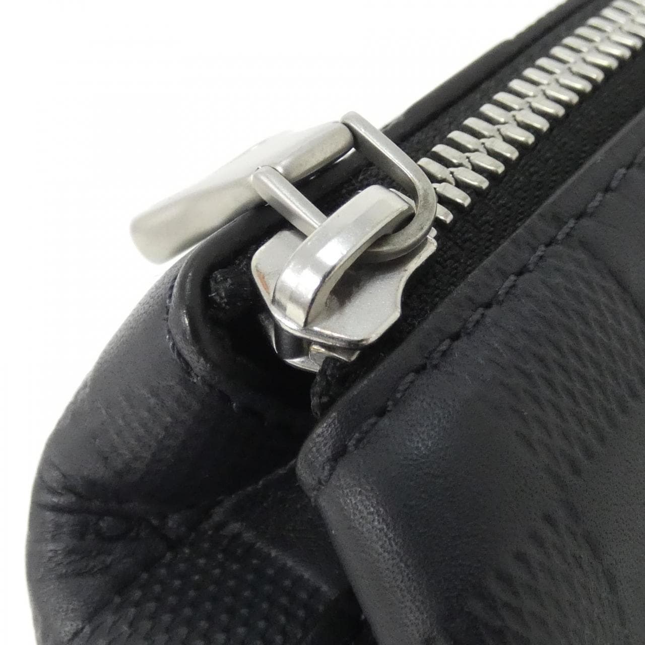 ルイヴィトン ダミエ アンフィニ ディスカバリー メッセンジャー PM N42416 ショルダーバッグ