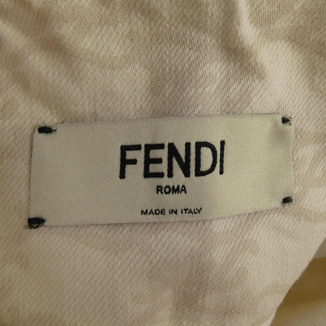 フェンディ FENDI FLP635 AGUE ショートパンツ