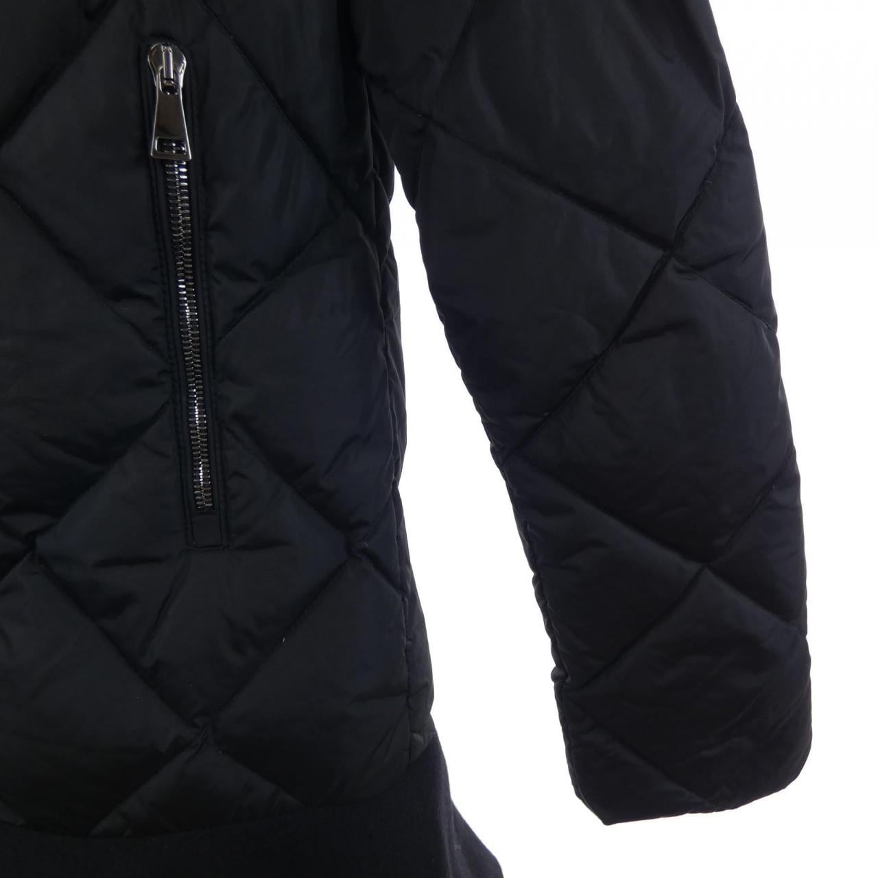 【極美品】モンクレール ダウン VOUGLANS キルティング ブラック 0 コメ兵｜モンクレール MONCLER VOUGLANS ダウンコート｜MONCLER