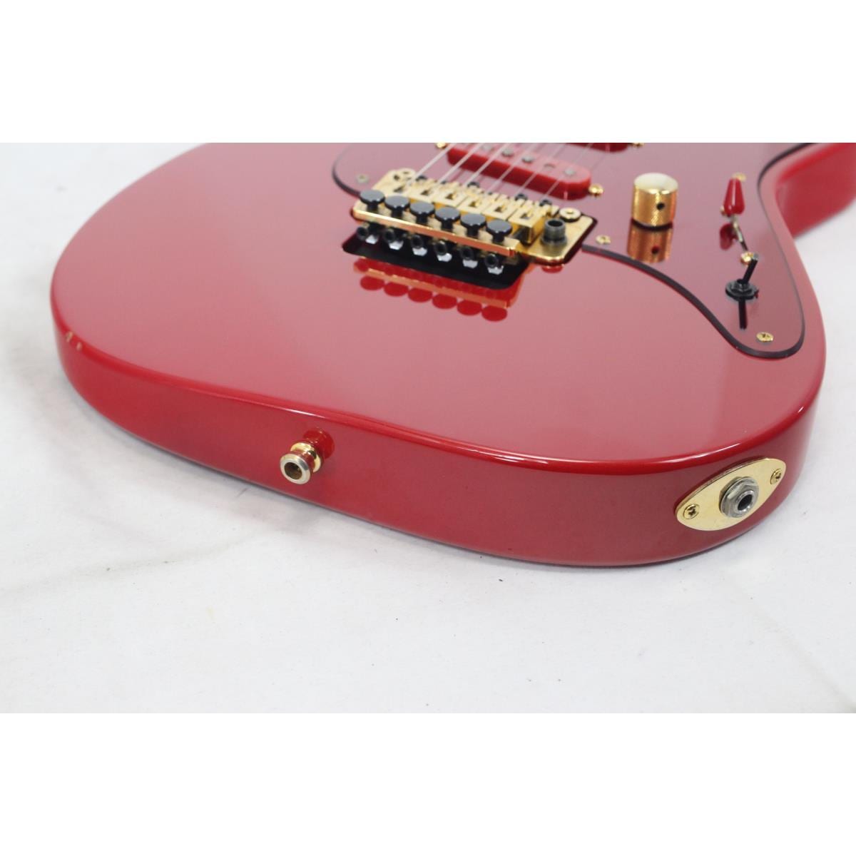 ＦＥＲＮＡＮＤＥＳ　ＬＡ－ＣＵＳＴＯＭ　ＫＫ