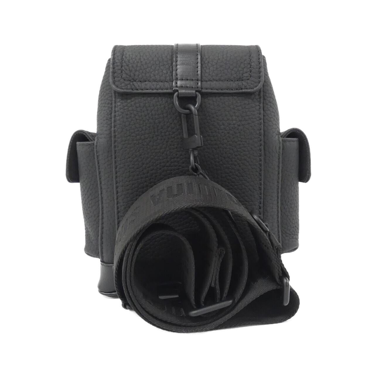 LOUIS VUITTON Taurillon Christopher XS M58495 单肩包