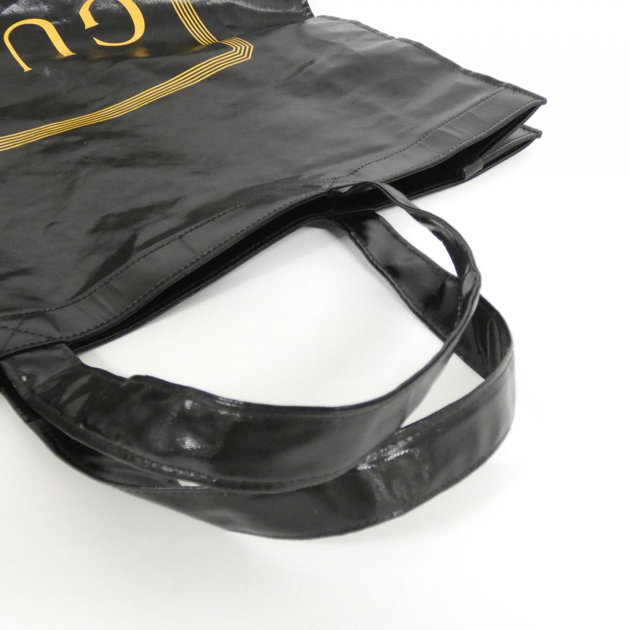 グッチ 575140 G0BA0 バッグ