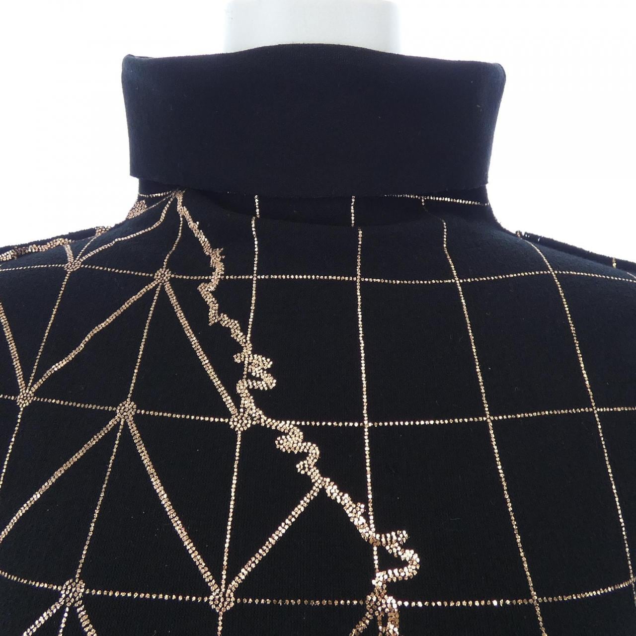 エイポックエイブルイッセイミヤケ A-POC ABLE ISSEY MIYAKE トップス