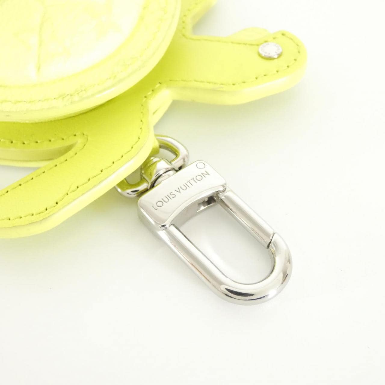 ルイヴィトン モノグラム バッグチャーム LVタートル M02526 バッグチャーム