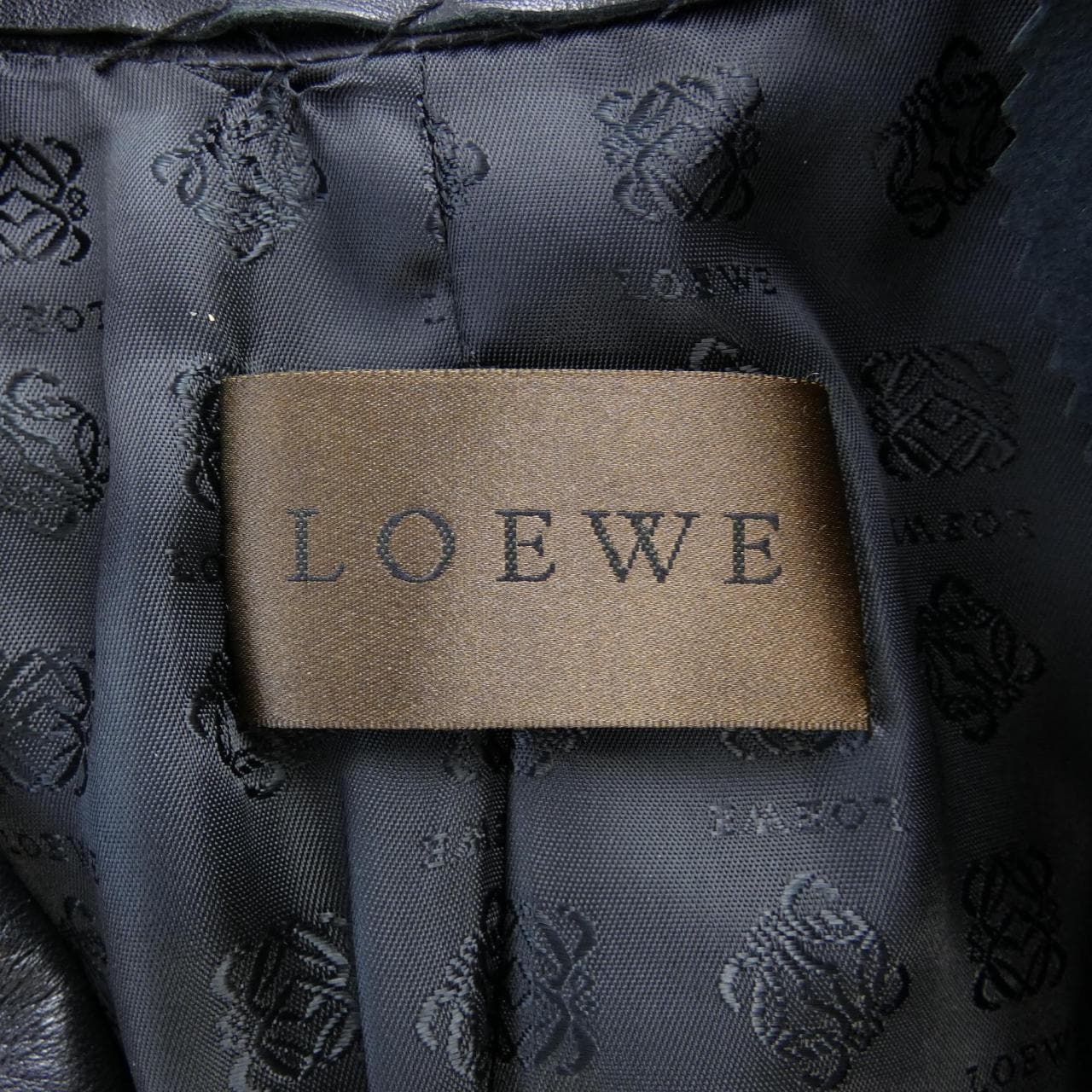 罗埃贝LOEWE皮夹克