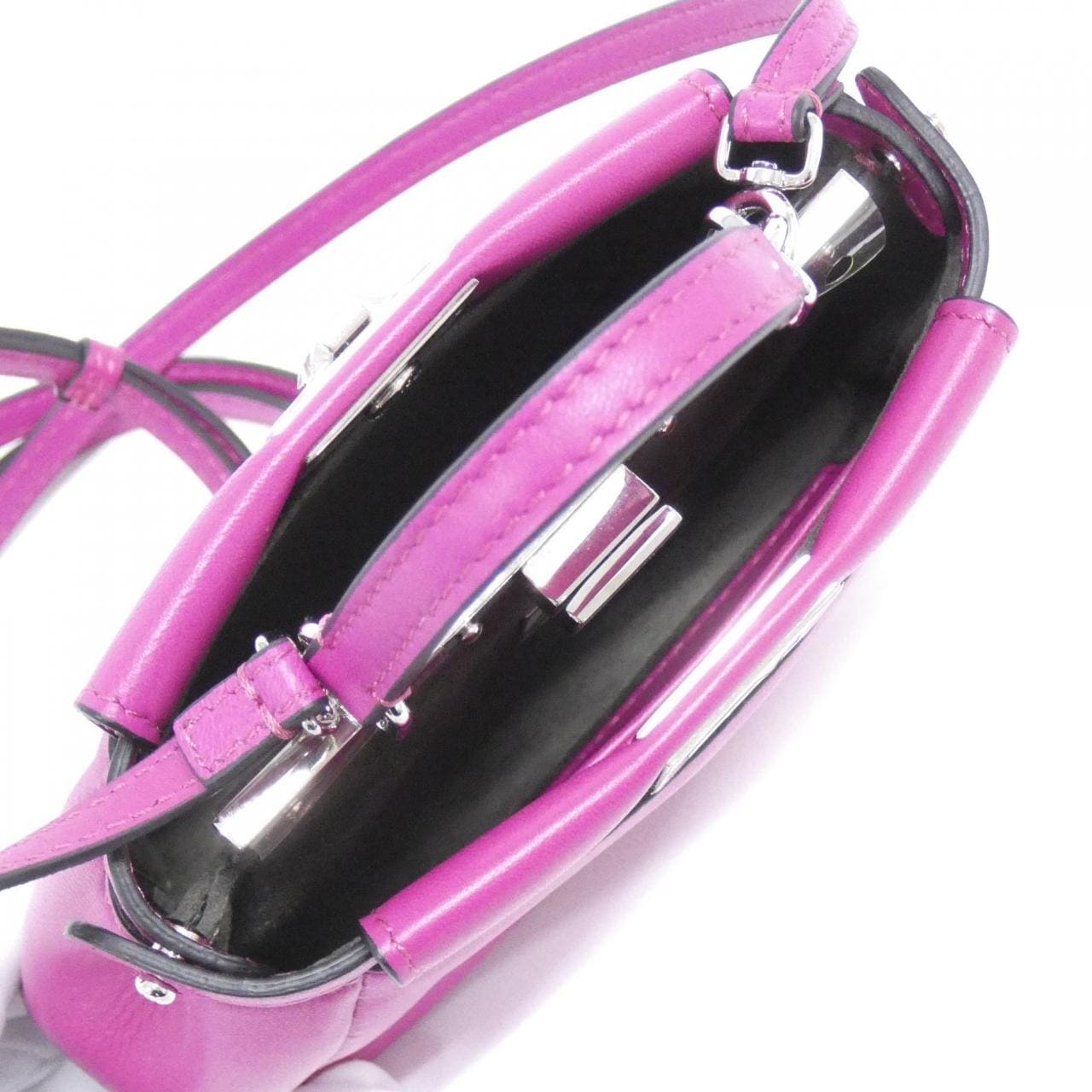 フェンディ マイクロ ピーカブー 8M0355 K47 バッグ