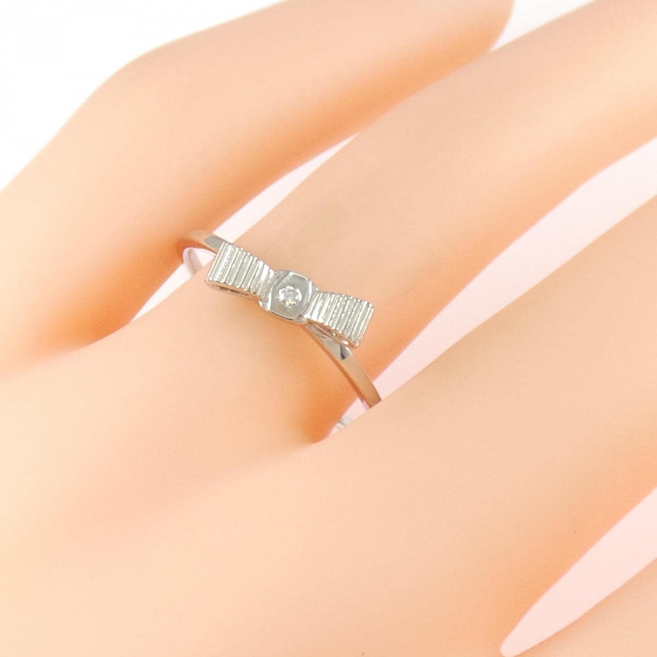 PT950 リボン ダイヤモンド リング 0.01CT