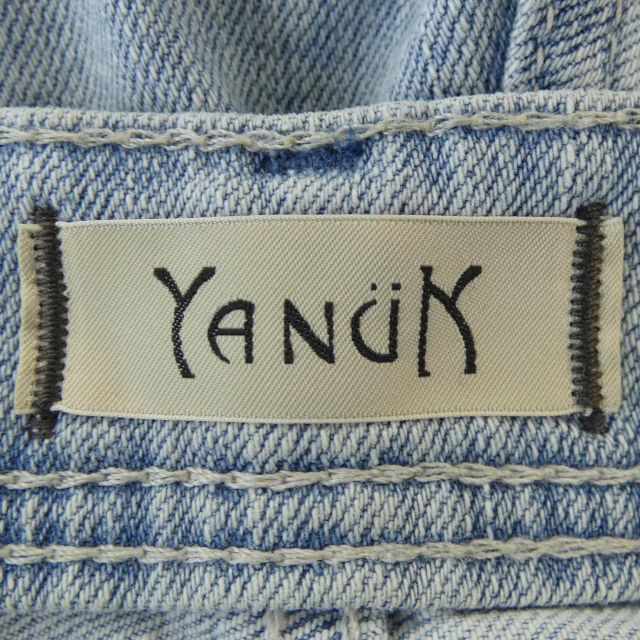 ヤヌーク YANUK ジーンズ