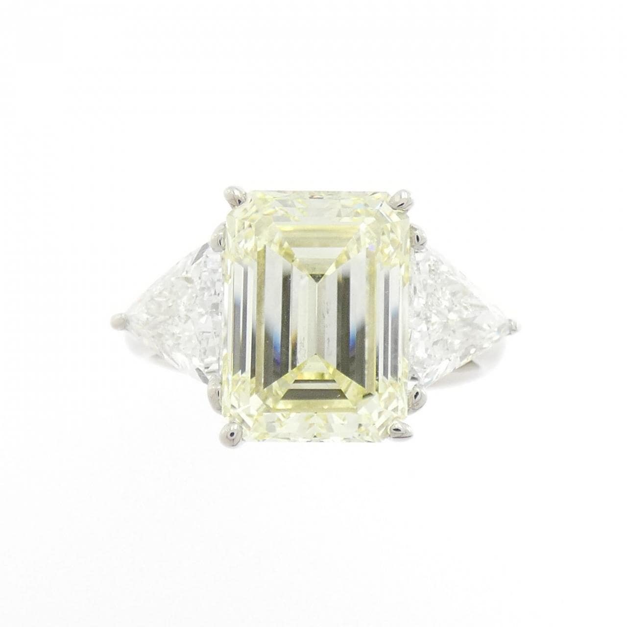 PT900 ダイヤモンド リング 4.106CT FLY VS2 エメラルドカット