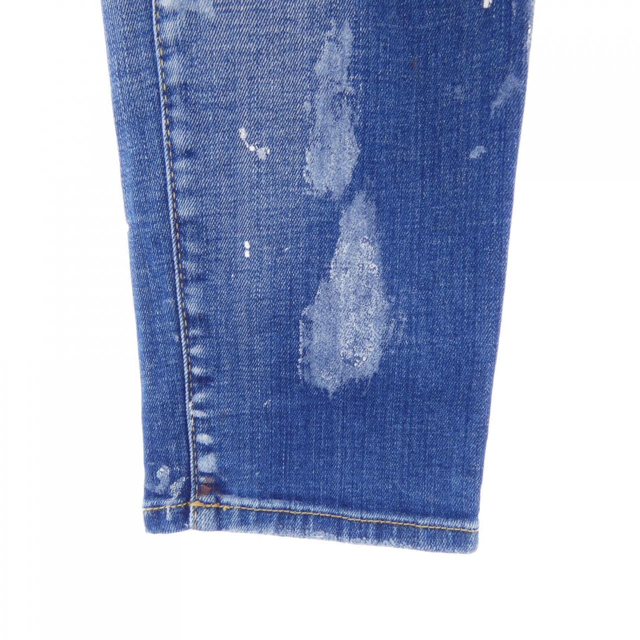 ディースクエアード DSQUARED2 S74LB1359 ジーンズ