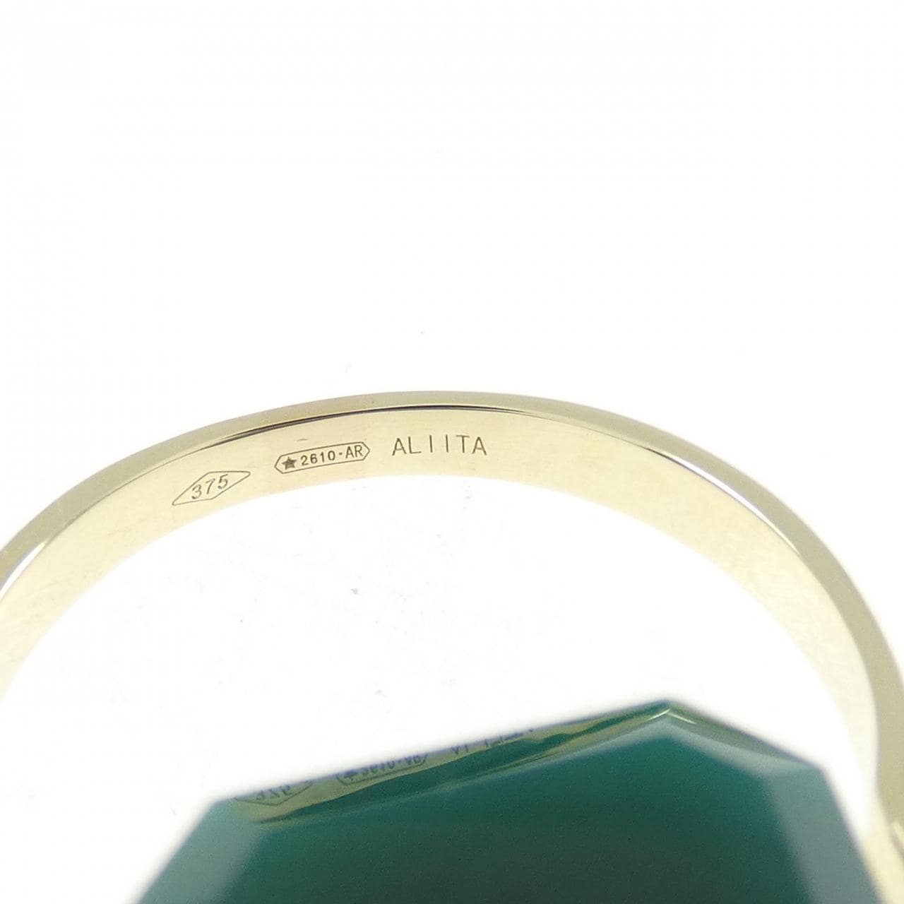 ALIITA chalcedony ring