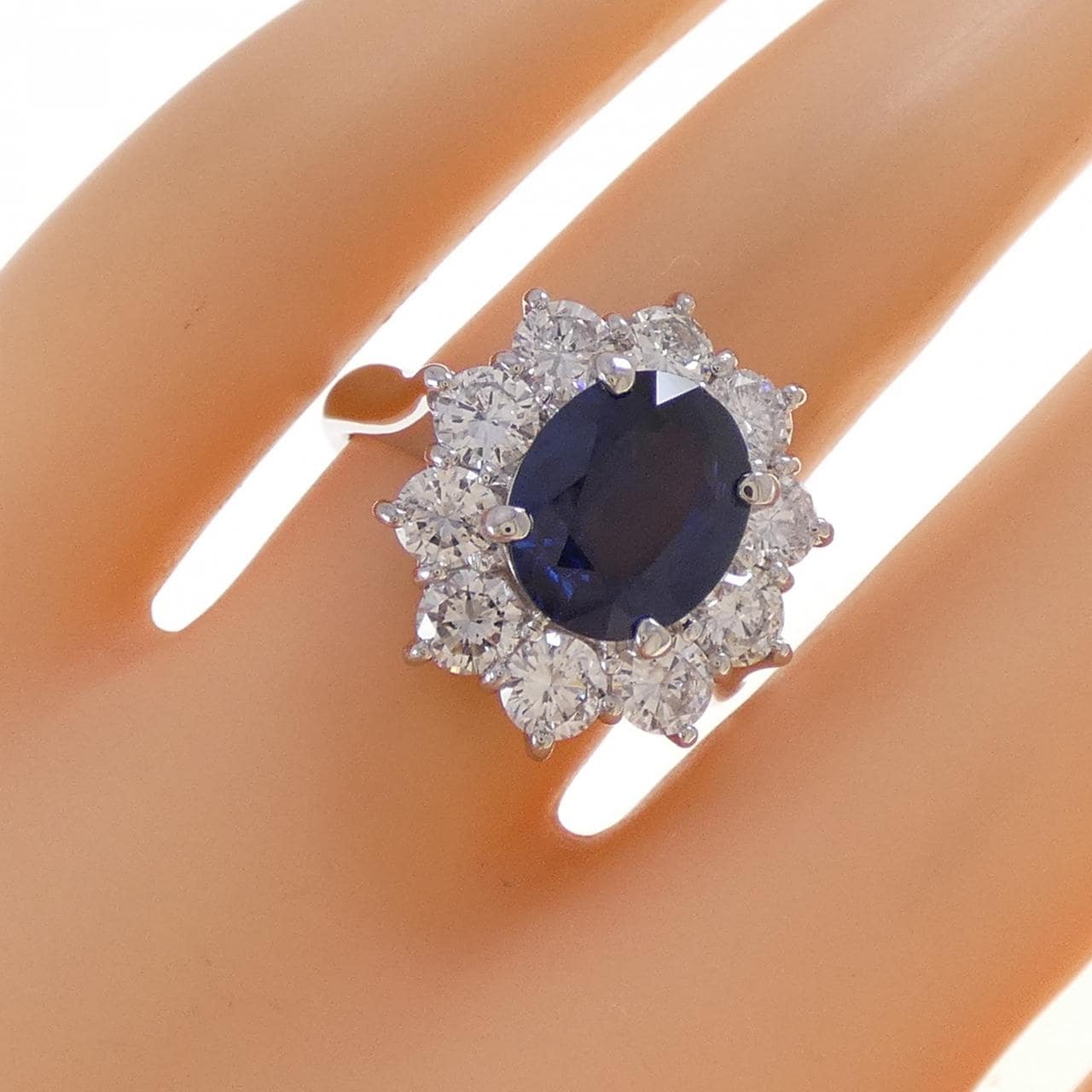 PT900 サファイヤ リング 2.83CT