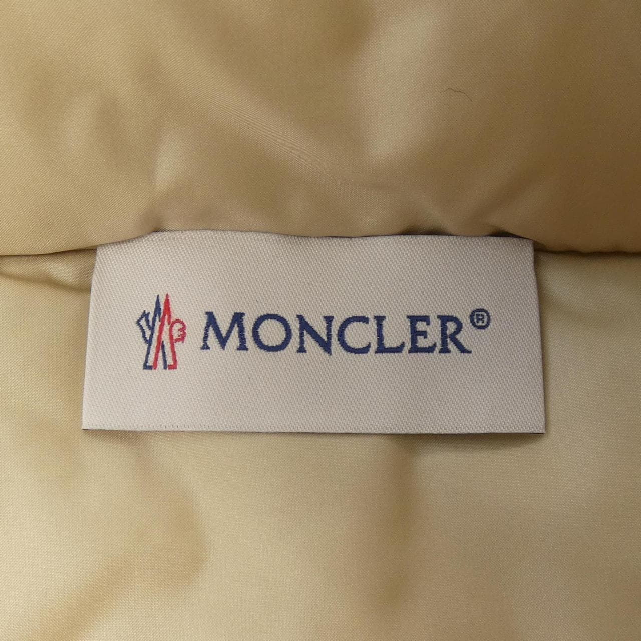 【新品】モンクレール MONCLER K20939B00024 ダウンジャケット