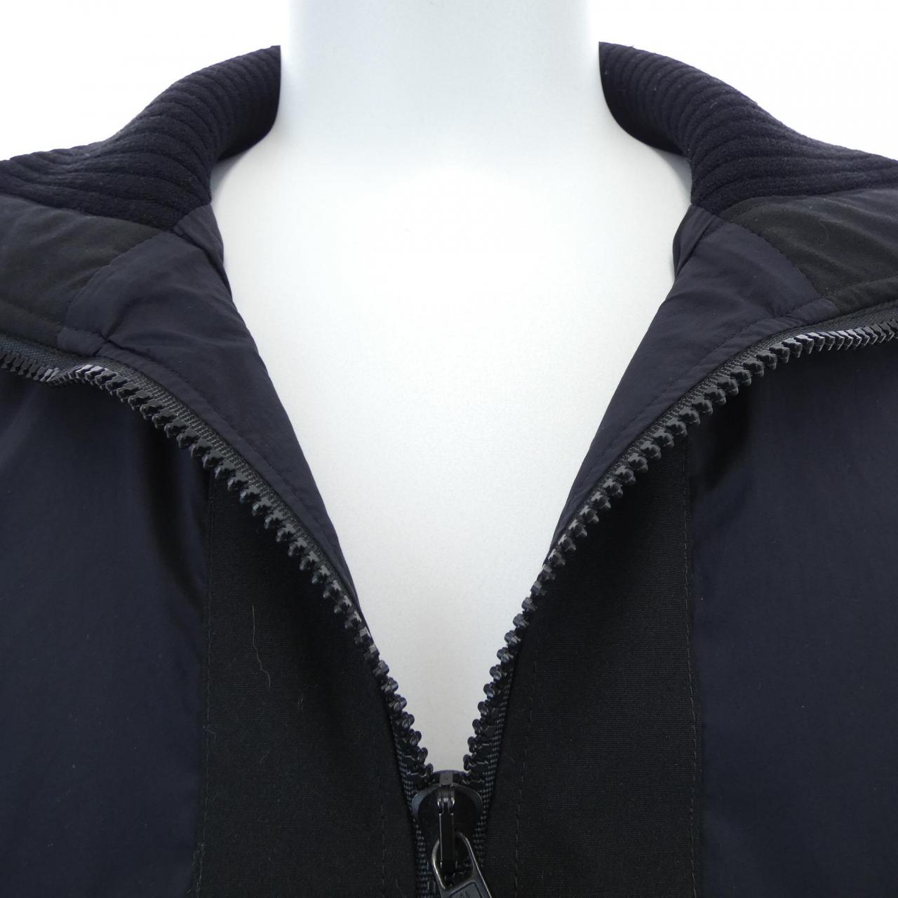 モンクレール MONCLER 209P1A00008 ブルゾン