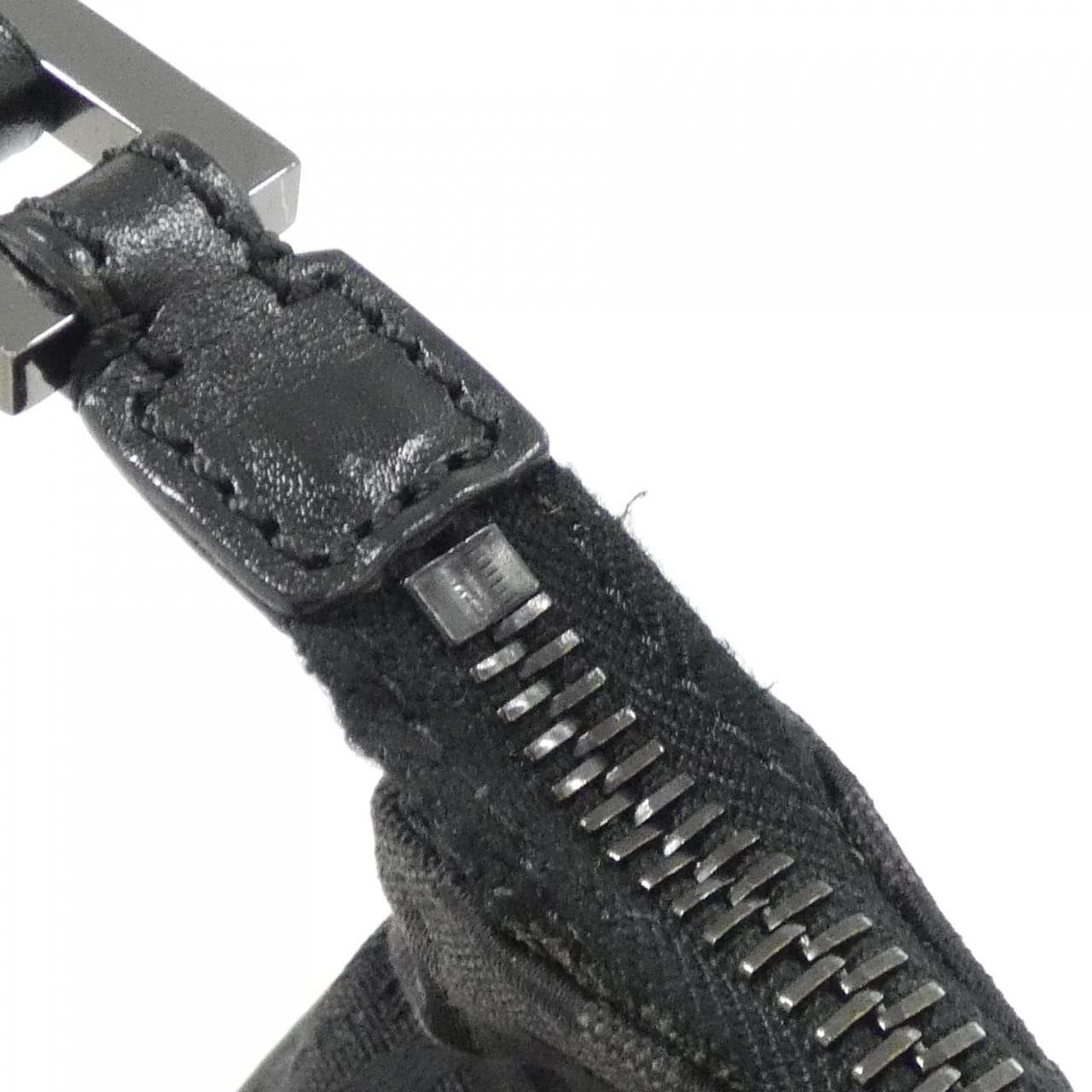 【ヴィンテージ】フェンディ 8BT047 ショルダーバッグ