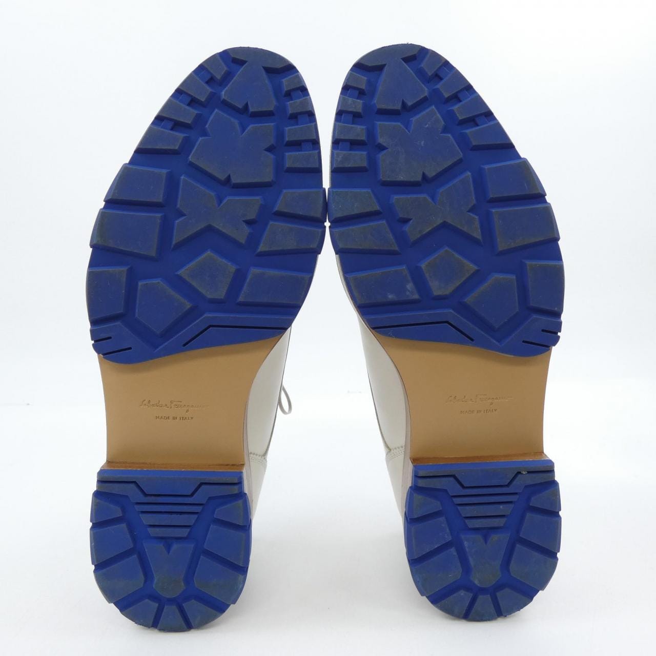 サルヴァトーレフェラガモ SALVATORE FERRAGAMO UG84885 シューズ