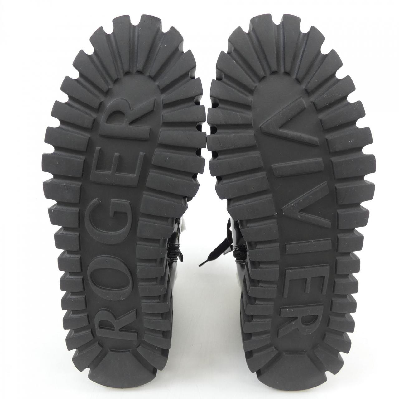 ロジェヴィヴィエ ROGER VIVIER ブーツ