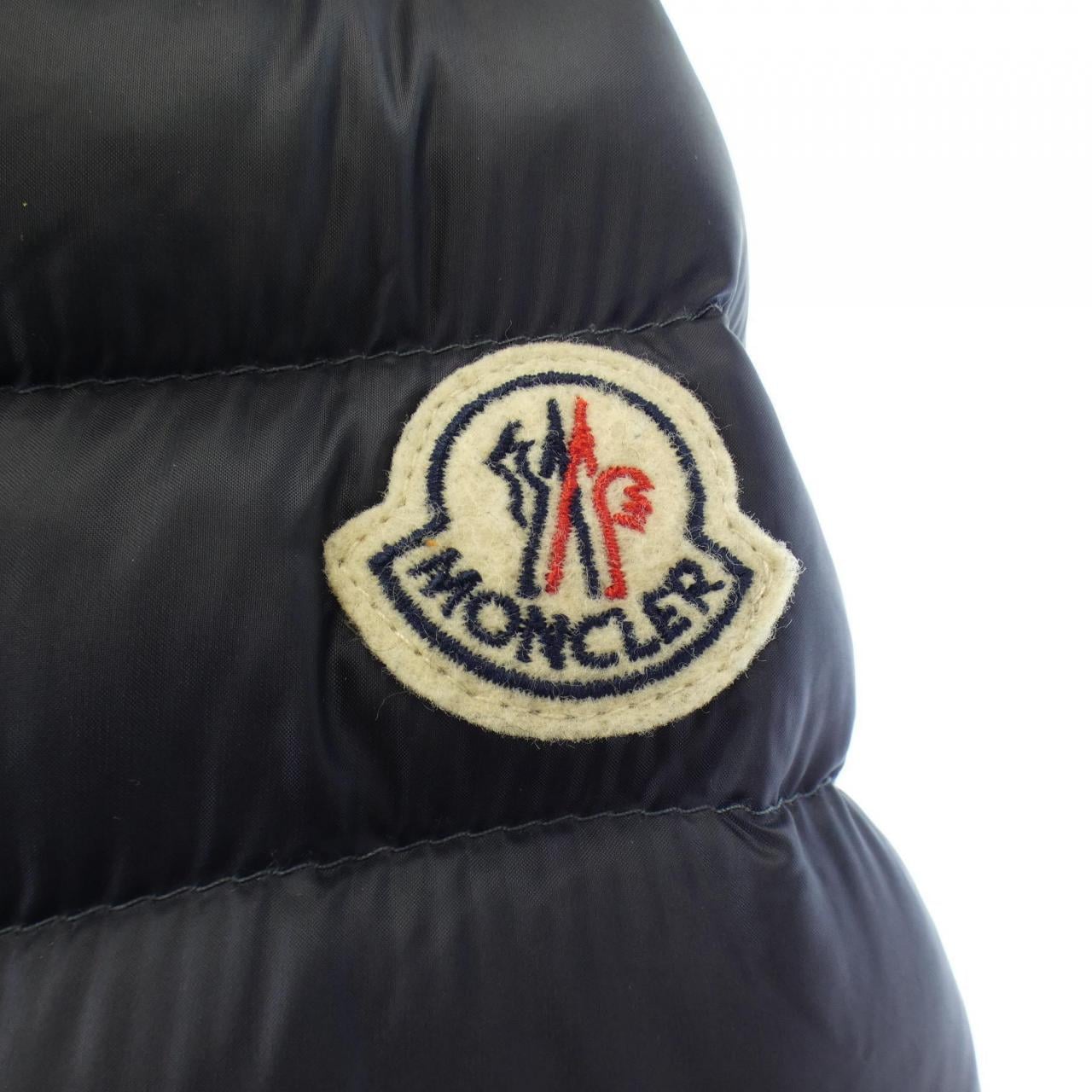 モンクレール MONCLER ダウンジャケット