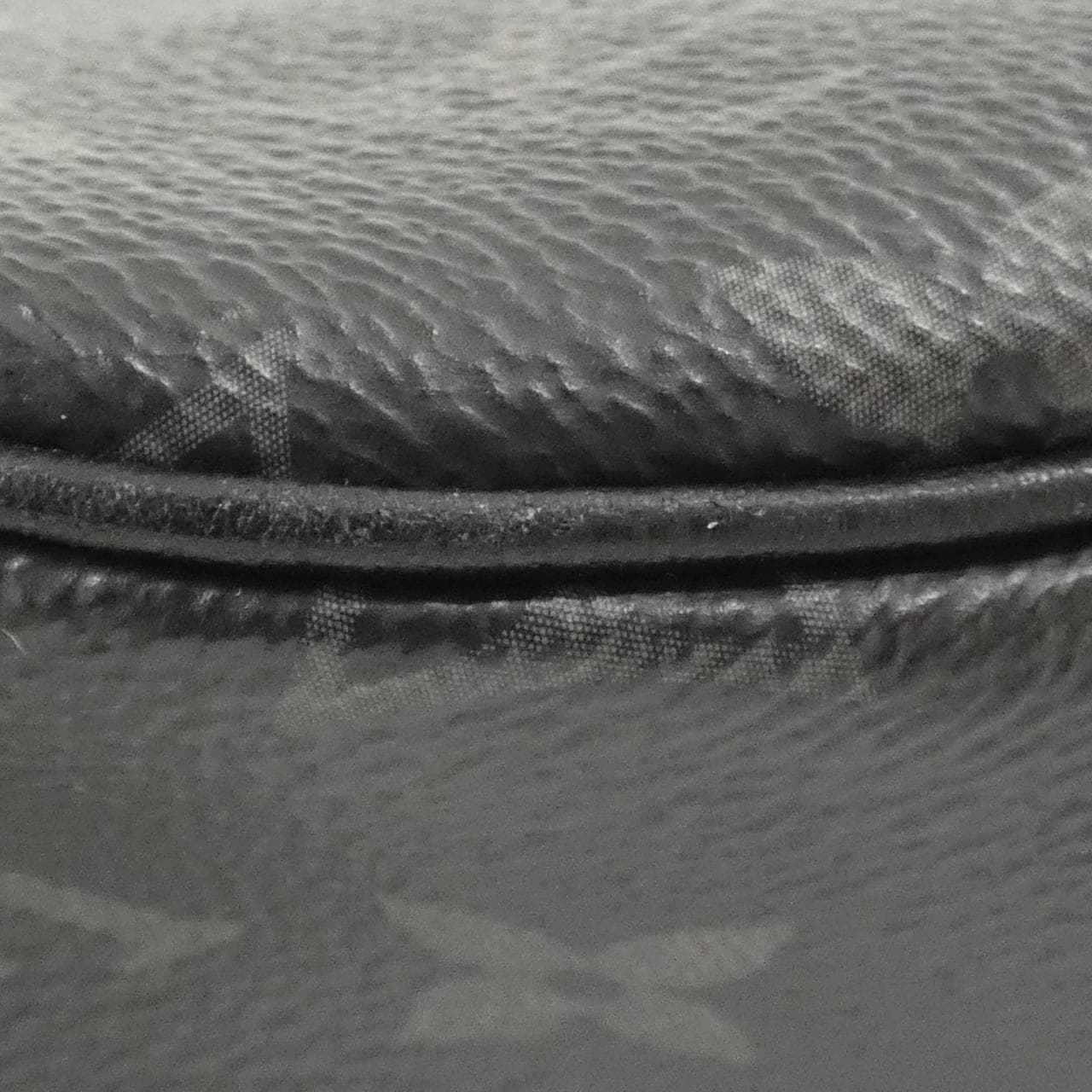 LOUIS VUITTON Monogram Eclipse Discovery 腰包 M44336 肩背包