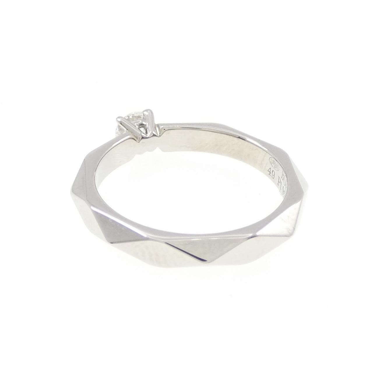 ブシュロン ファセット ソリテール リング