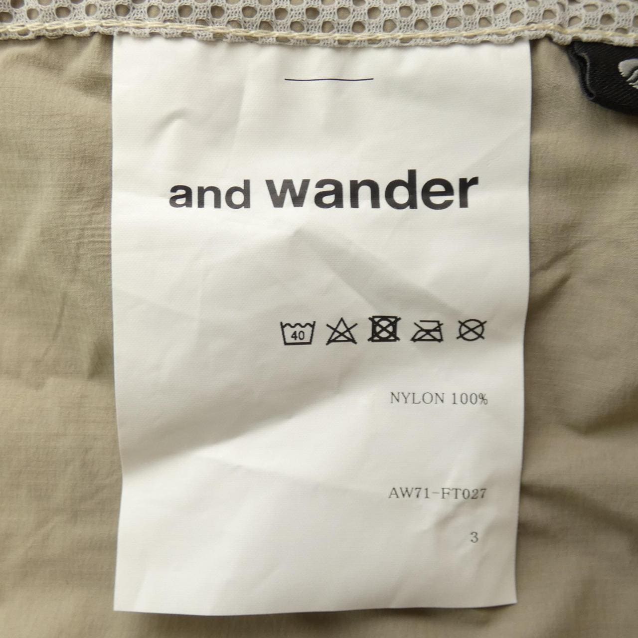アンドワンダー and wander トップス