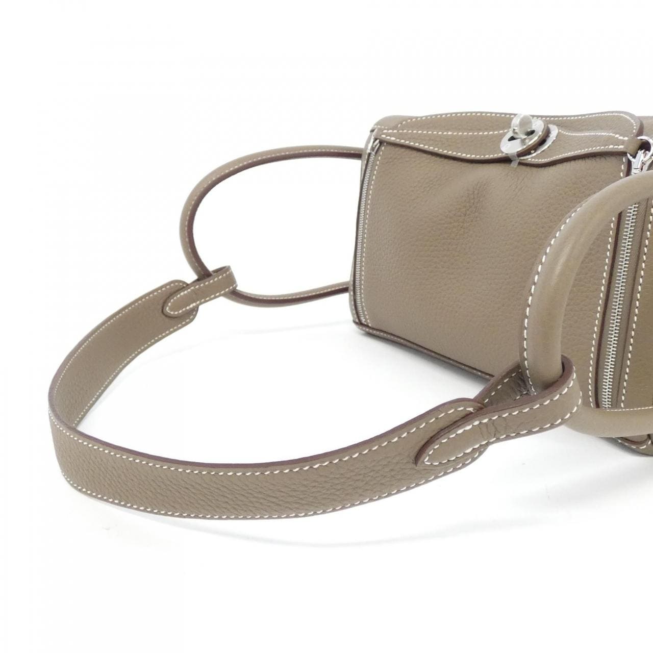 [未使用品] HERMES Lindy 26cm 073428CK 单肩包