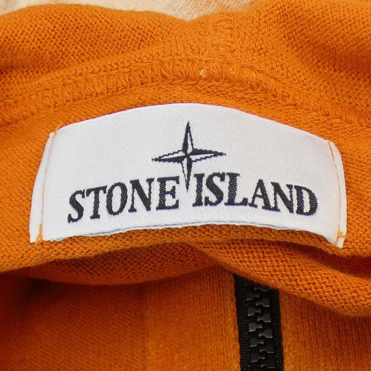 ストーンアイランド STONE ISLAND パーカー